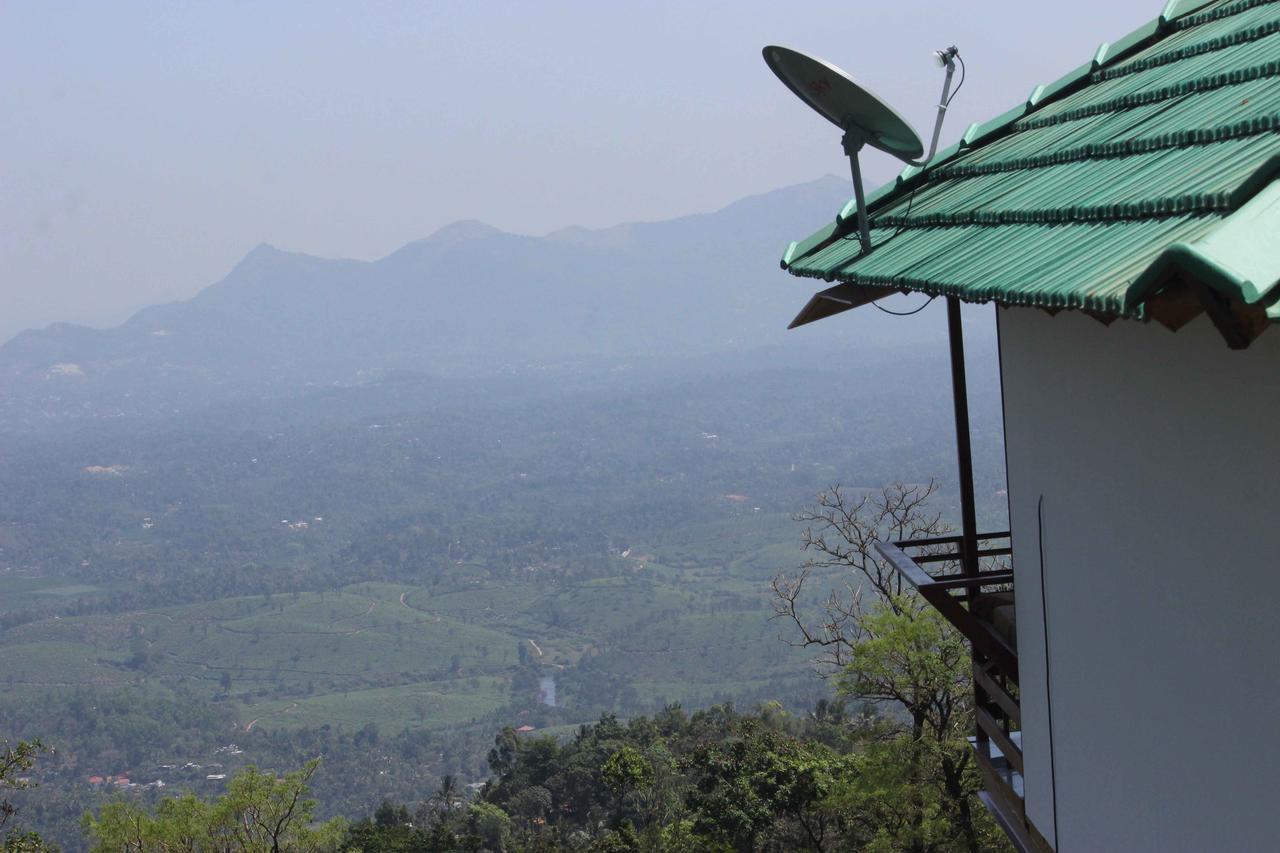Vythiri Hills Hotel Buitenkant foto